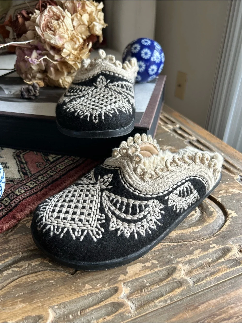 Free People Brown Embroidered Mules Fur Lined Boho Festival Vacation Resortwear
